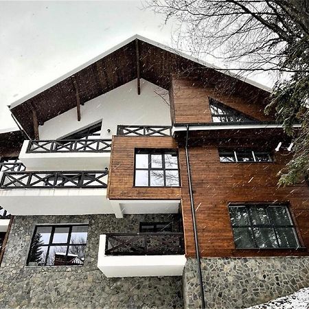 Casa Larisa - Wolves Apartment Sinaia Extérieur photo